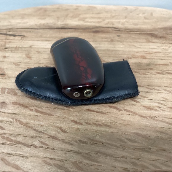 ⚫️ Vintage Lighter With Original Soft Case - Unique Look & Colors - Collectible - Picture 11 of 14